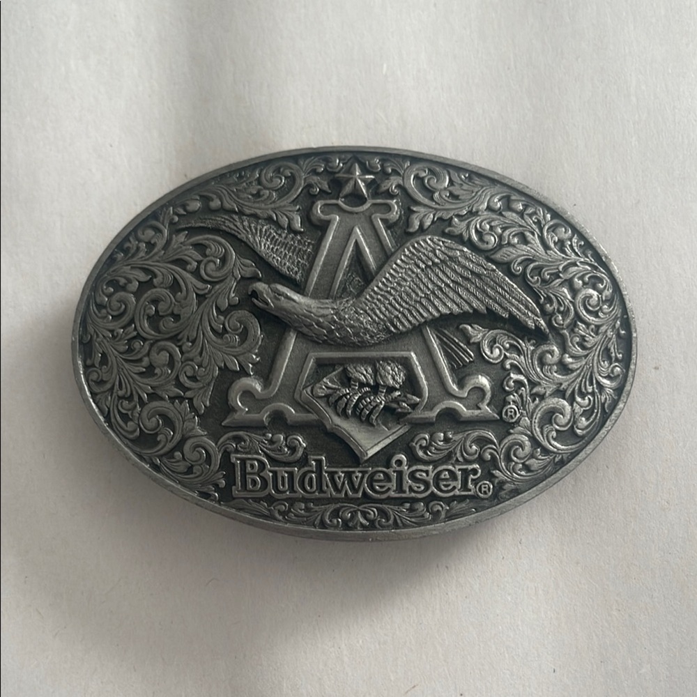 1993 Anheuser- Busch Belt Buckle
Made in 🇺🇸
Official Product
Bergamot
S-175E